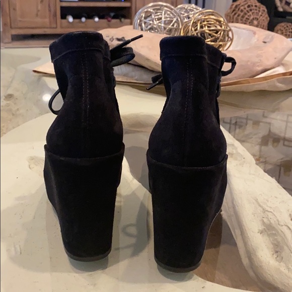 BALENCIAGA Ankle bootie. - Picture 3 of 7